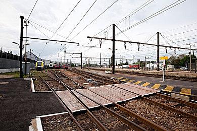 《eFootball 2022》上架Steam 特别版套装预购开启